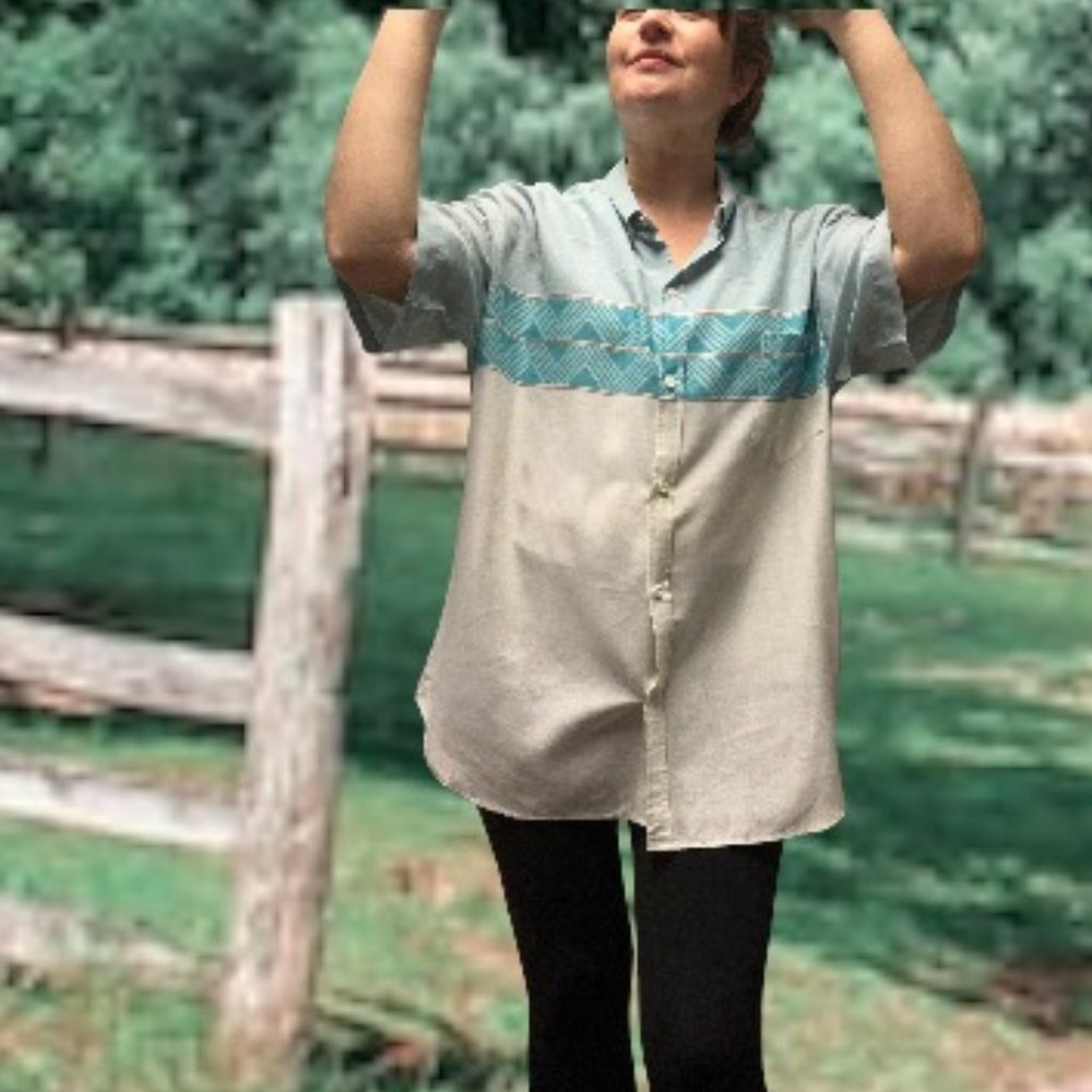 Vintage Hawaiian Two-Tone Stripe Resort Button Down